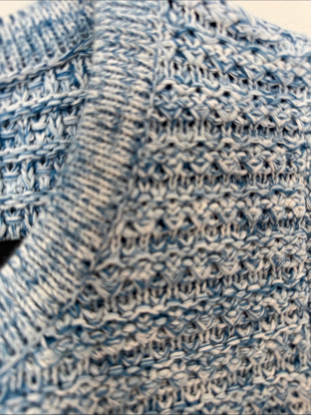 GAP Cropped Blue Chunky Knit Cardigan Gold Crest Buttons Textured 100% Cotton M - Picture 8 of 14